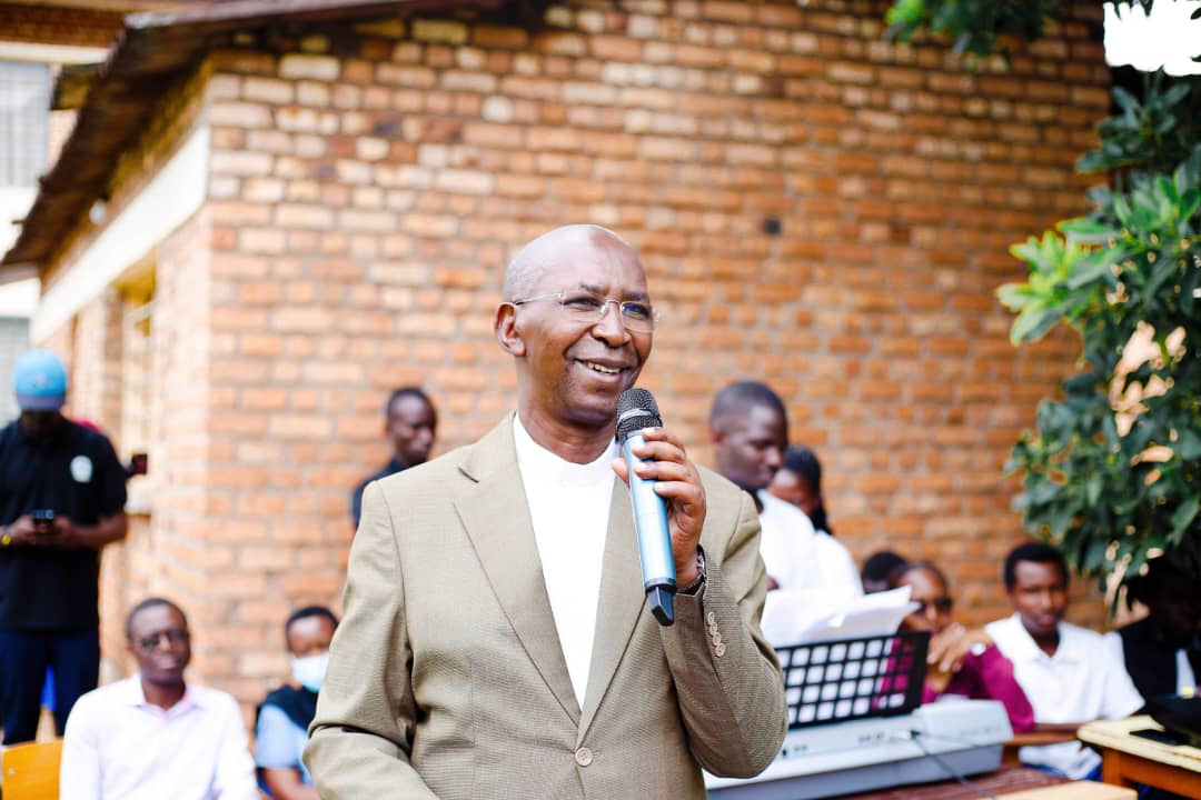 CUR SHINES WITH JOY AND UNITY: A VIBRANT CHRISTMAS AND NEW YEAR 2026 CELEBRATION