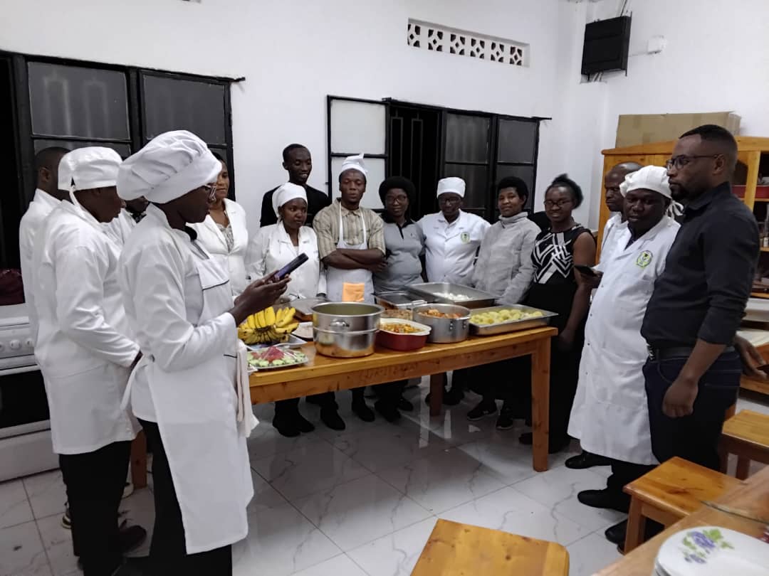 HUMAN NUTRITION STUDENTS IN PRACTICE – EXCELLENCE IN CUR LABORATORIES